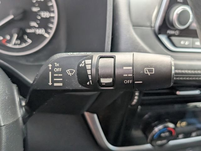 Used 2022 Nissan Rogue SV image 34