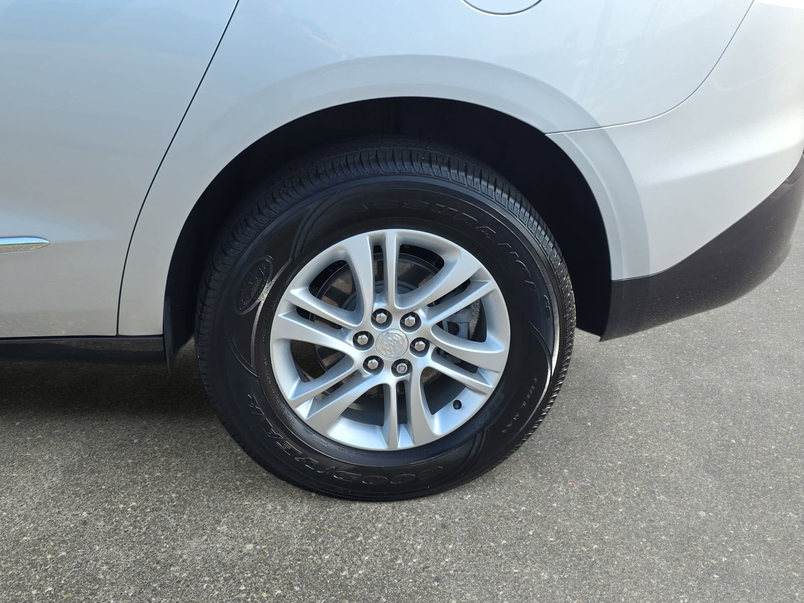 Used 2021 Buick Enclave Essence w/ Sound and Sites Package image 33