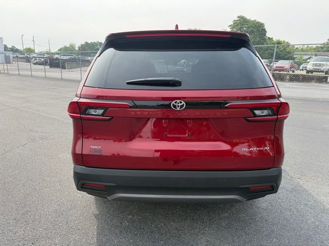 Used 2025 Toyota Grand Highlander AWD image 3