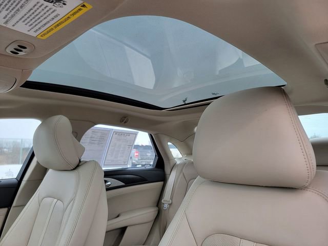 Used 2019 Lincoln MKZ Reserve w/ Luxury Package image 4