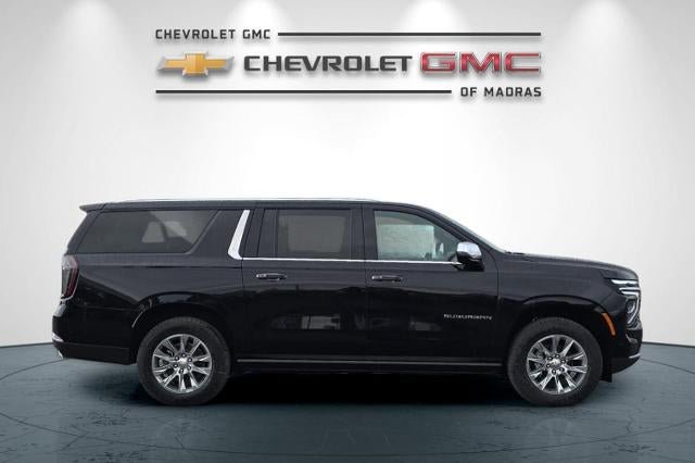 New 2026 Chevrolet Suburban Premier AWD/4WD image 2