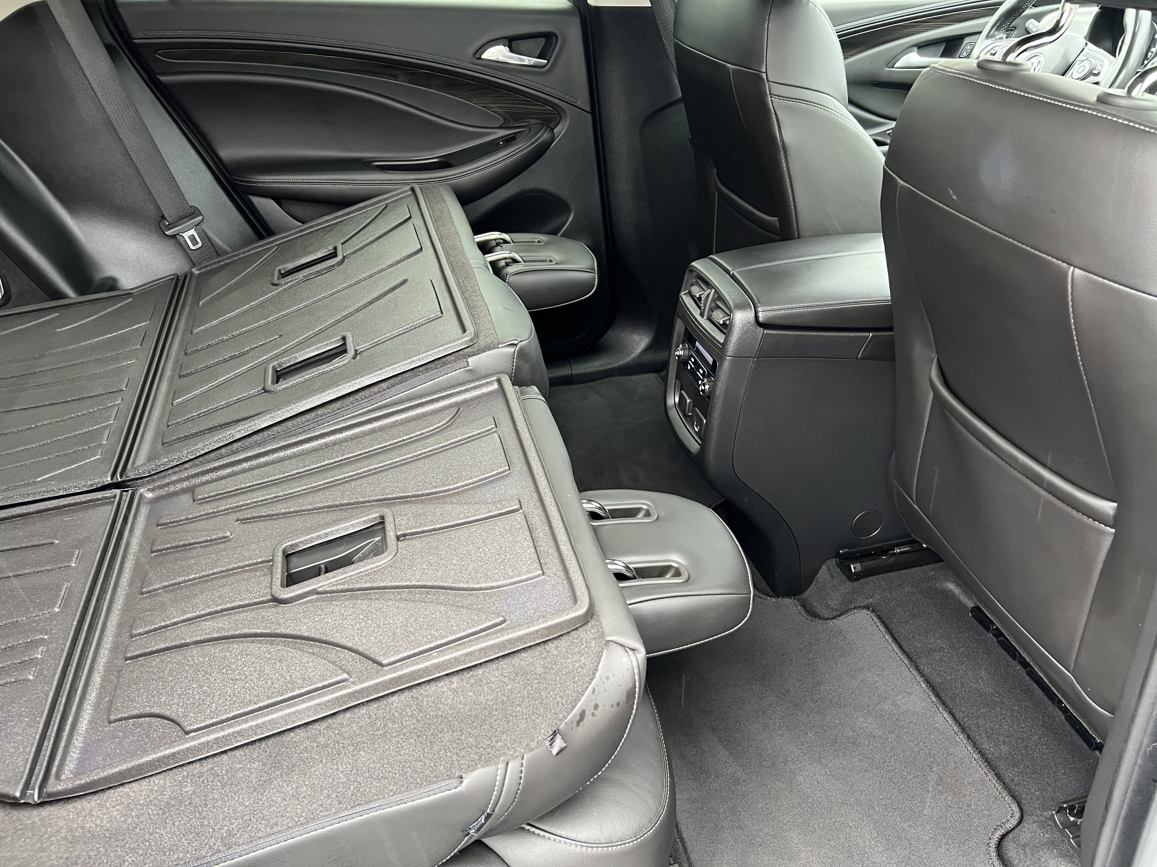 Used 2019 Buick Envision Premium w/ LPO, Active Package image 21