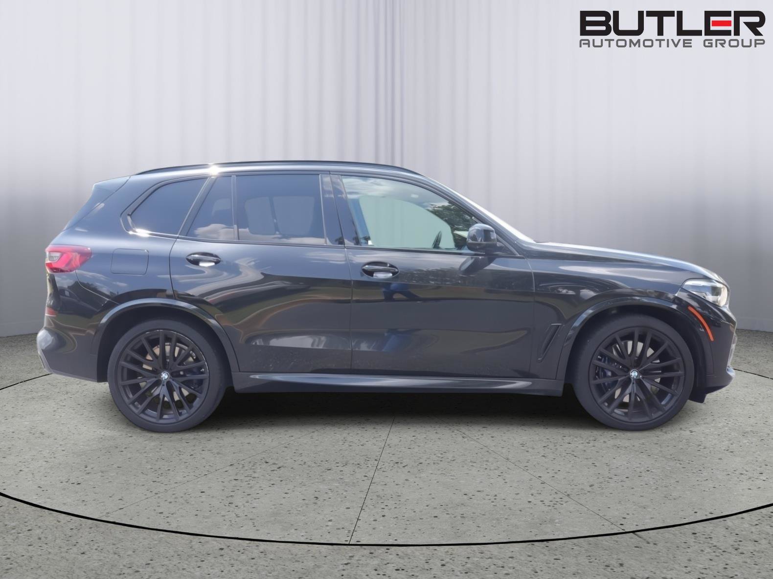 Used 2021 BMW X5 M50i w/ Premium Package AWD/4WD image 8