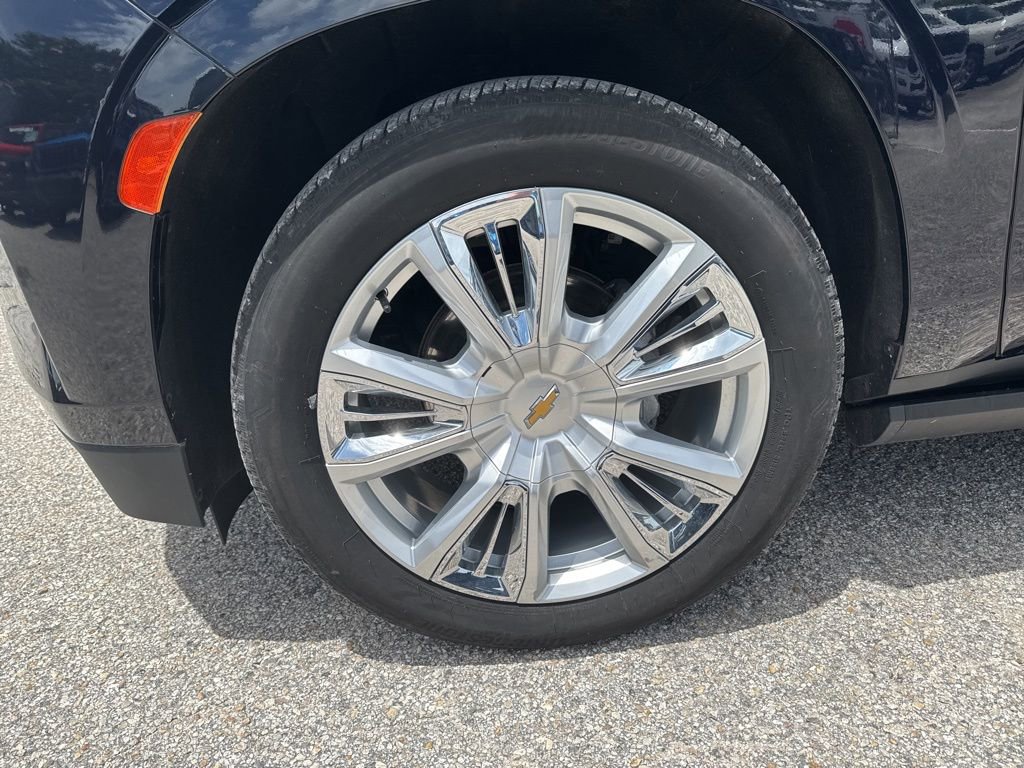 Used 2023 Chevrolet Tahoe High Country image 13