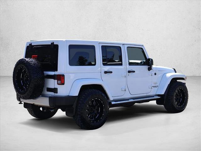Used 2015 Jeep Wrangler Unlimited Sahara w/ Dual Top Group AWD/4WD image 5