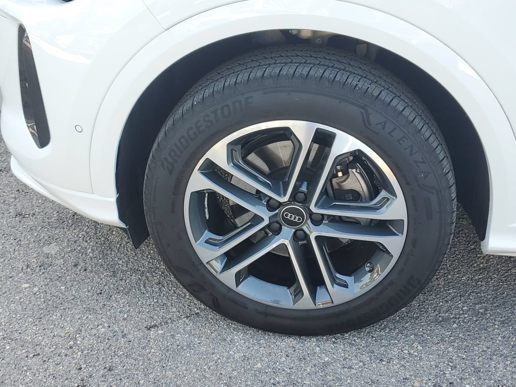 Certified 2025 Audi Q5 Premium w/ Premium Plus AWD/4WD image 12