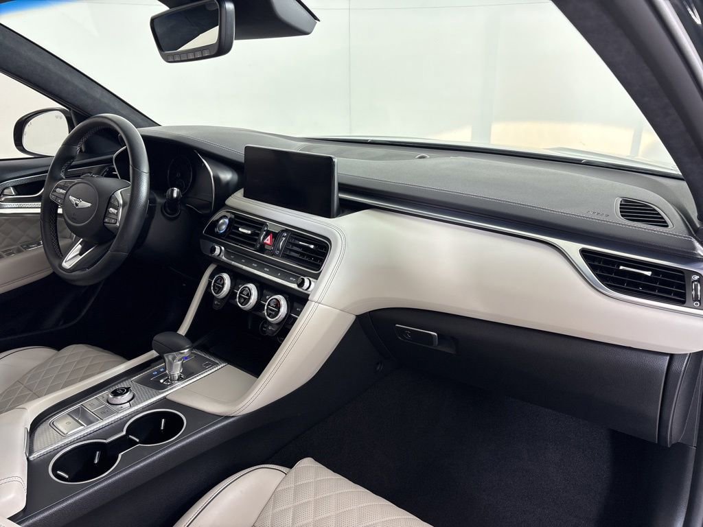 Used 2023 Genesis G70 3.3T w/ Sport Prestige Package image 13