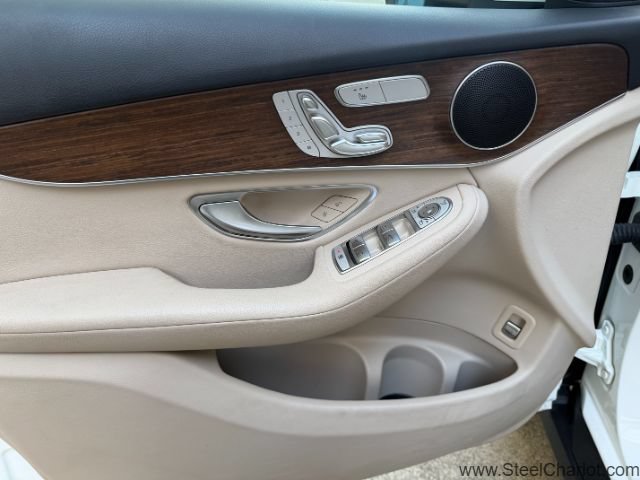 Used 2022 Mercedes-Benz GLC 300 image 25