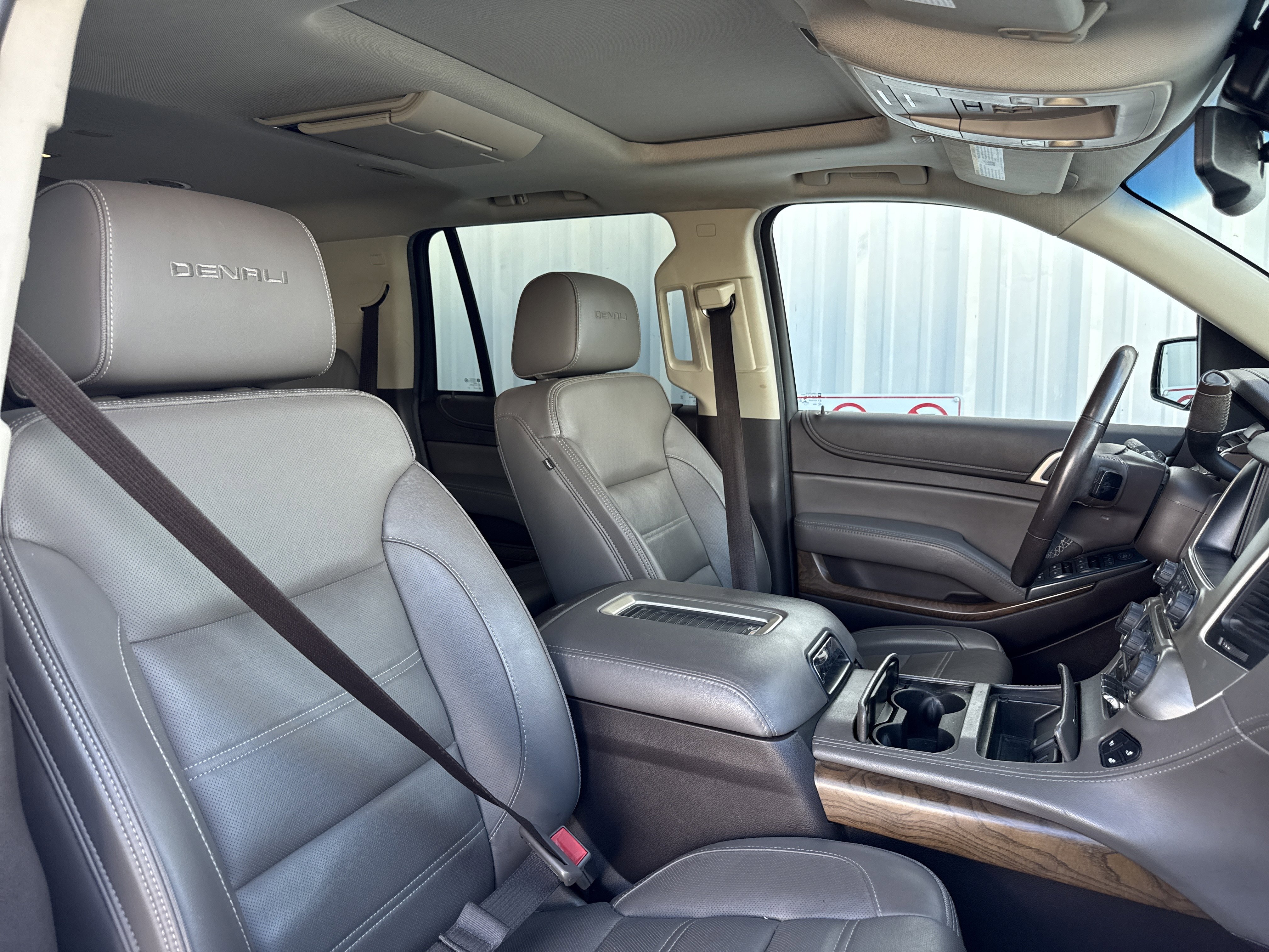 Used 2019 GMC Yukon Denali w/ Open Road Package image 37