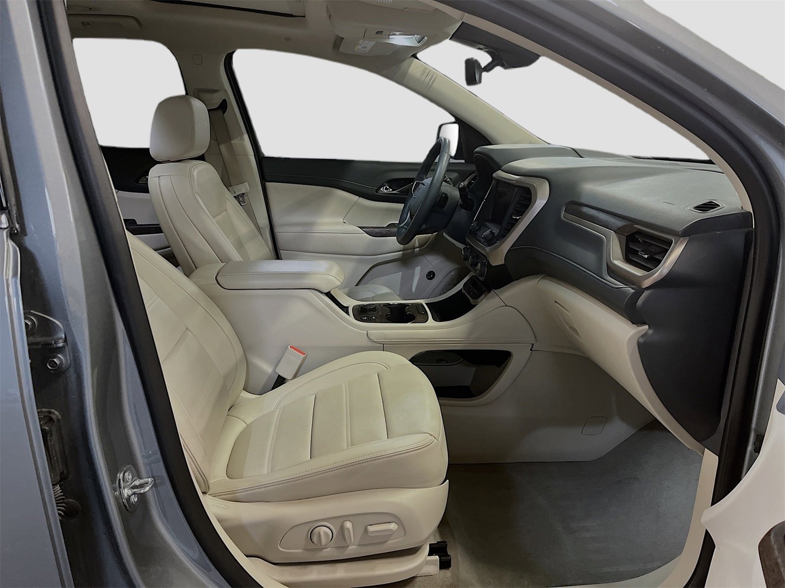 Used 2023 GMC Acadia Denali w/ Denali Ultimate Package image 32