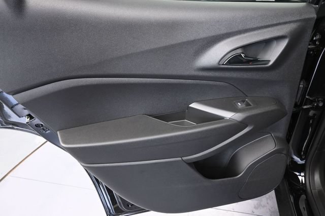 New 2026 Chevrolet Trax LT w/ LT Convenience Package FWD image 23