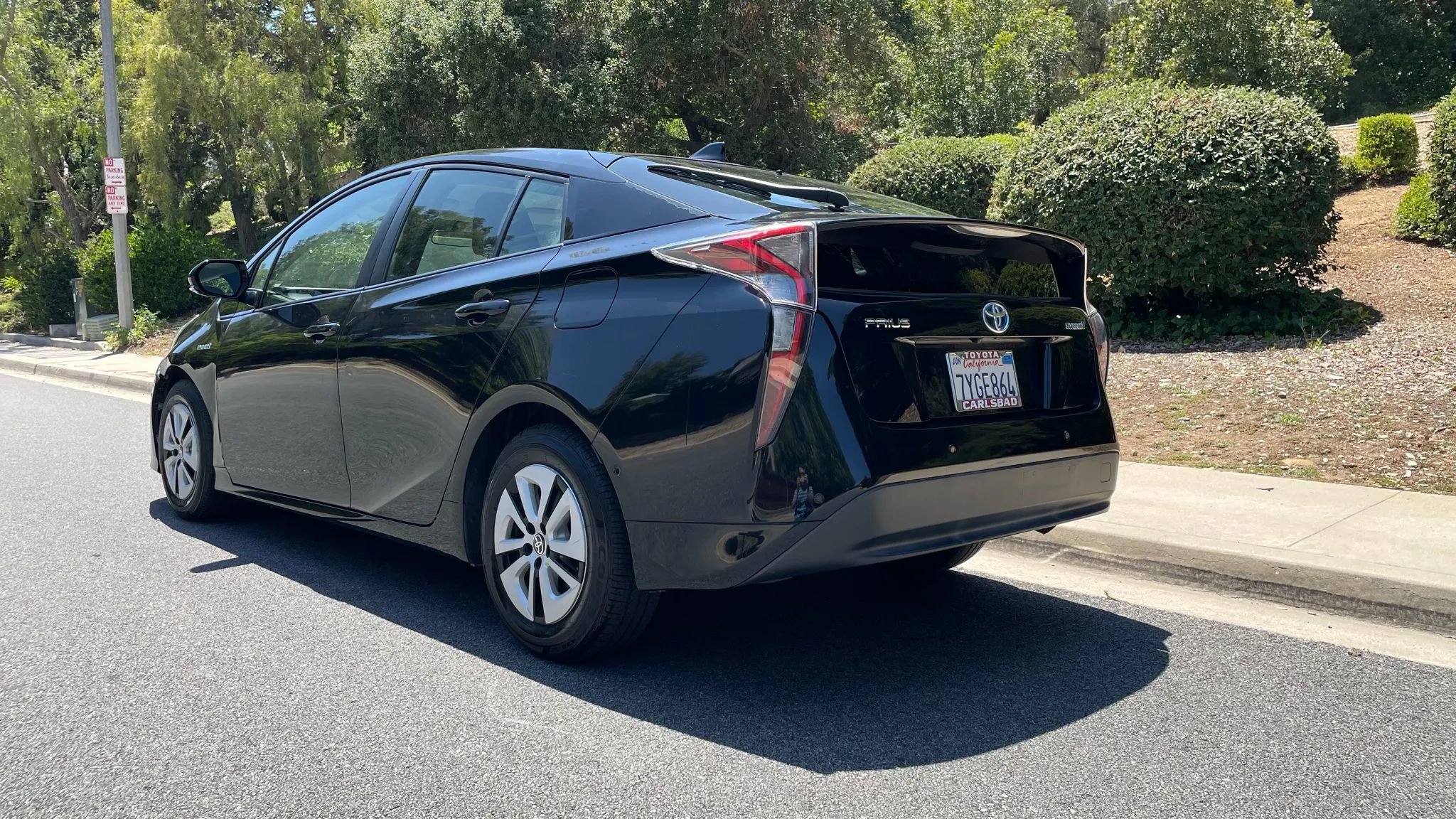 Used 2017 Toyota Prius Two image 5