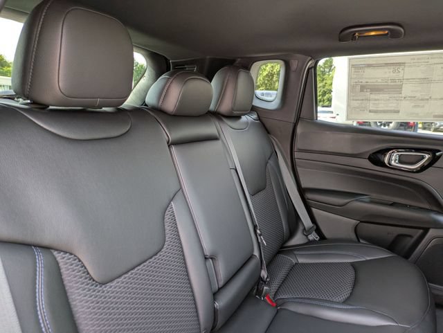 New 2026 Jeep Compass Latitude AWD/4WD image 30
