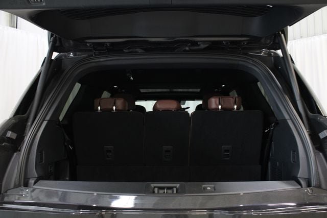 New 2026 Lincoln Navigator Reserve AWD/4WD image 30