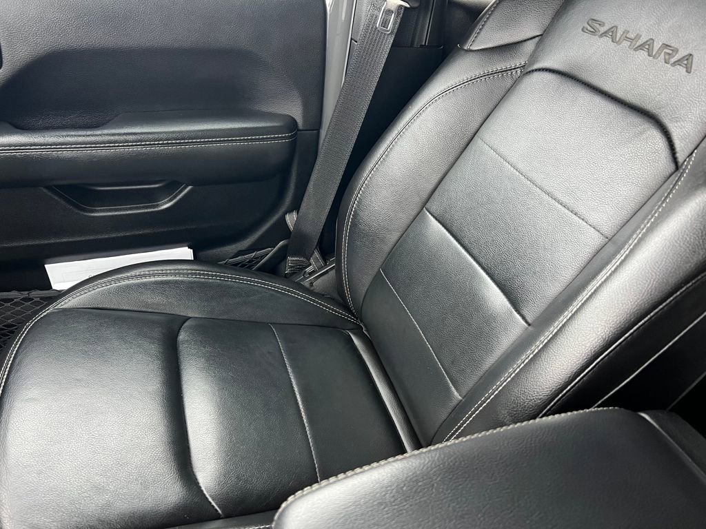 Used 2023 Jeep Wrangler Unlimited Sahara w/ Cold Weather Group image 40