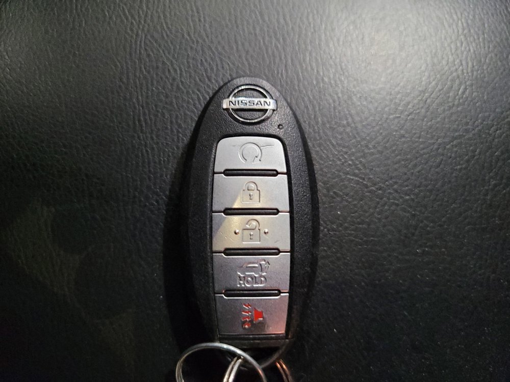 Used 2019 Nissan Pathfinder SL AWD/4WD image 32