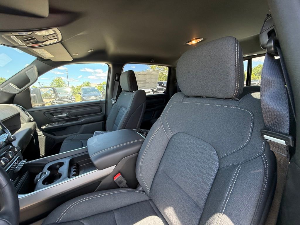 New 2026 RAM 1500 Express AWD/4WD image 13