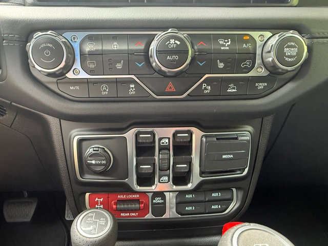 New 2025 Jeep Gladiator Mojave image 29