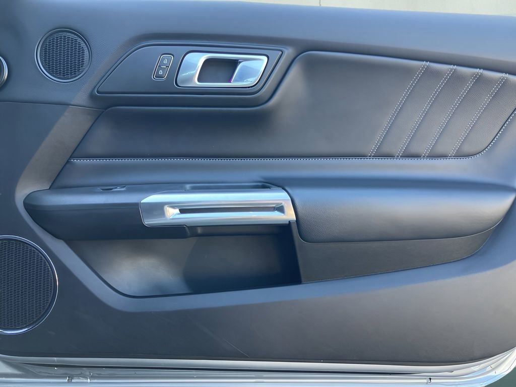 Used 2022 Ford Mustang Premium image 38