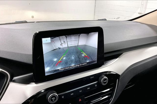 Used 2020 Ford Escape SE image 13