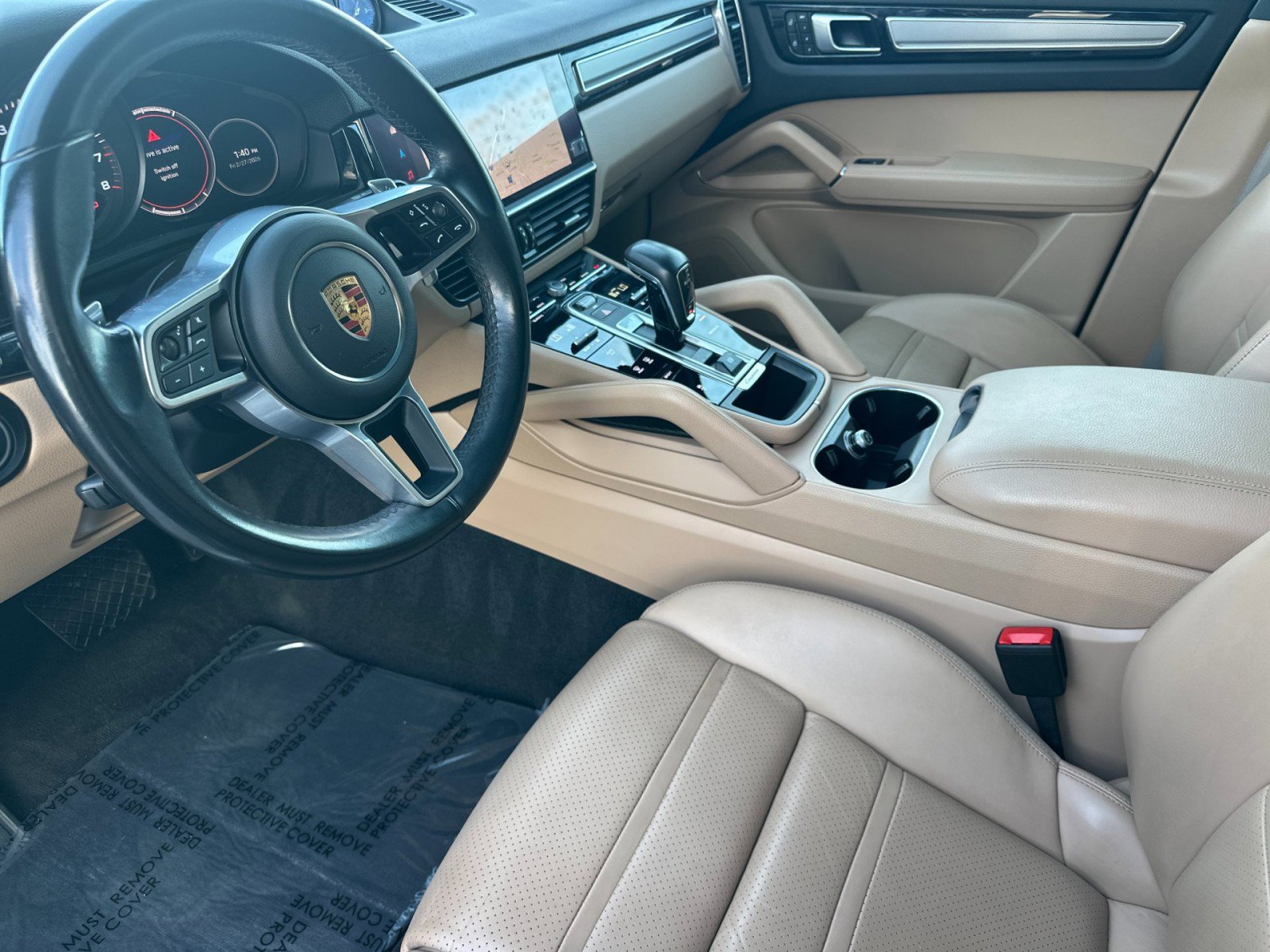 Used 2022 Porsche Cayenne Platinum Edition image 4