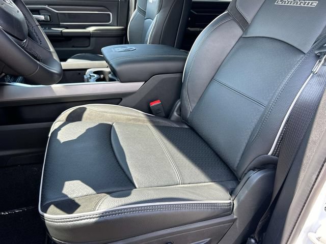 New 2026 RAM 2500 Laramie AWD/4WD image 13