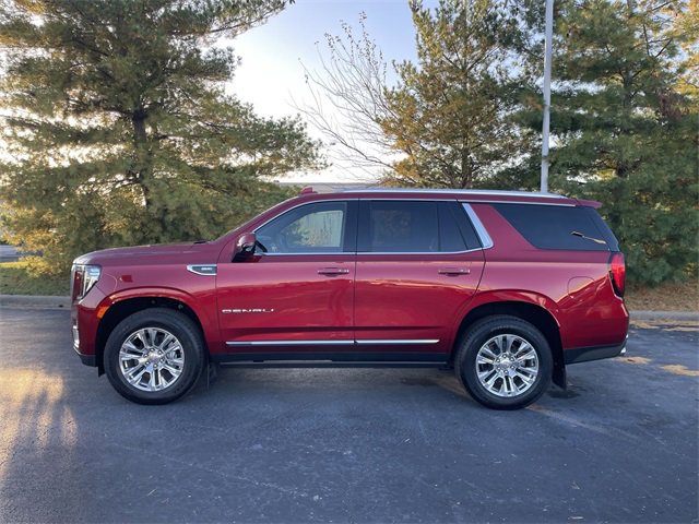 Used 2024 GMC Yukon Denali w/ Max Trailering Package image 2