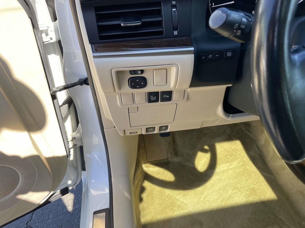 Used 2014 Lexus ES 350 350 w/ Luxury Package image 31