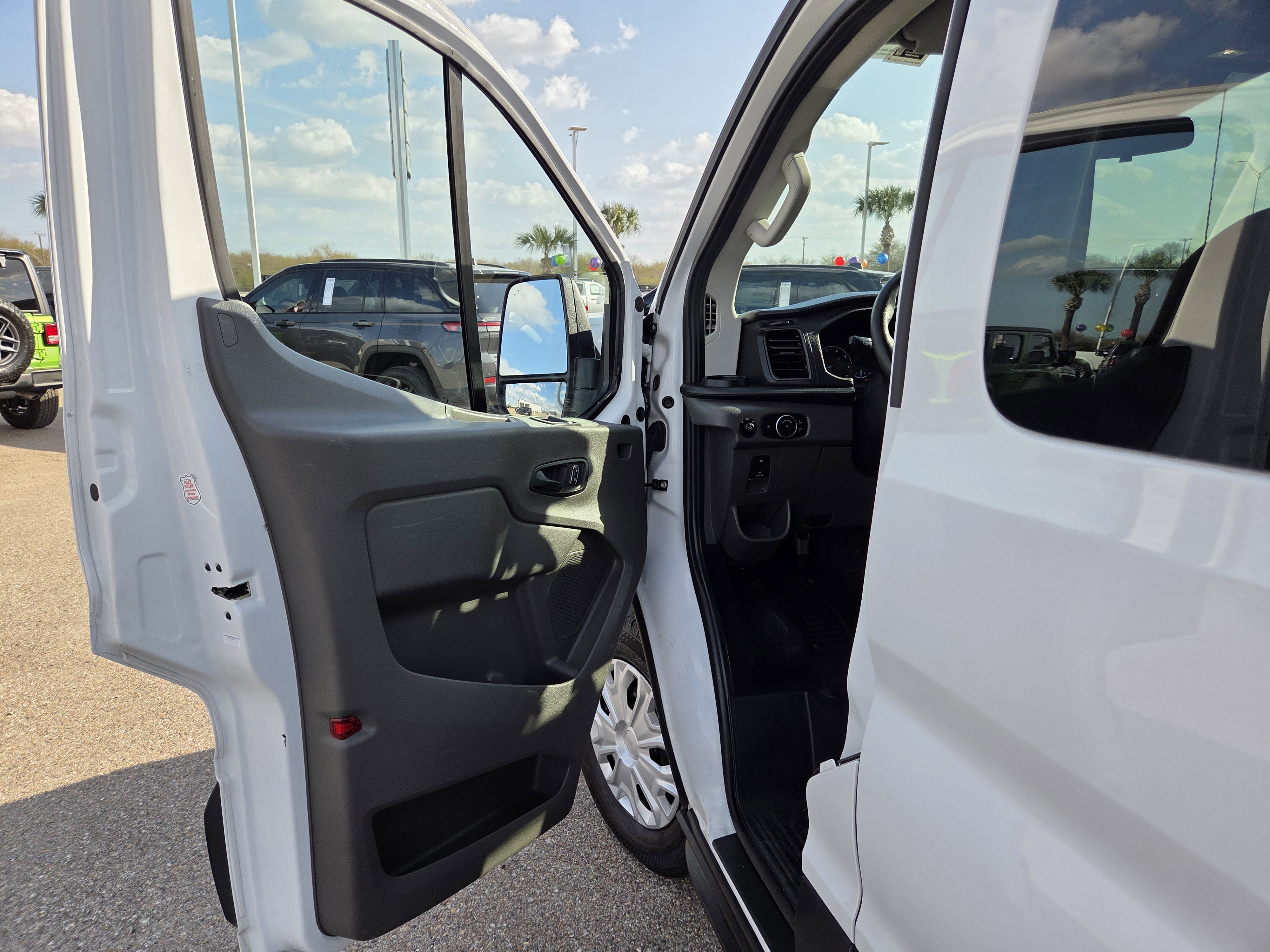 Used 2024 Ford Transit 350 XLT image 12