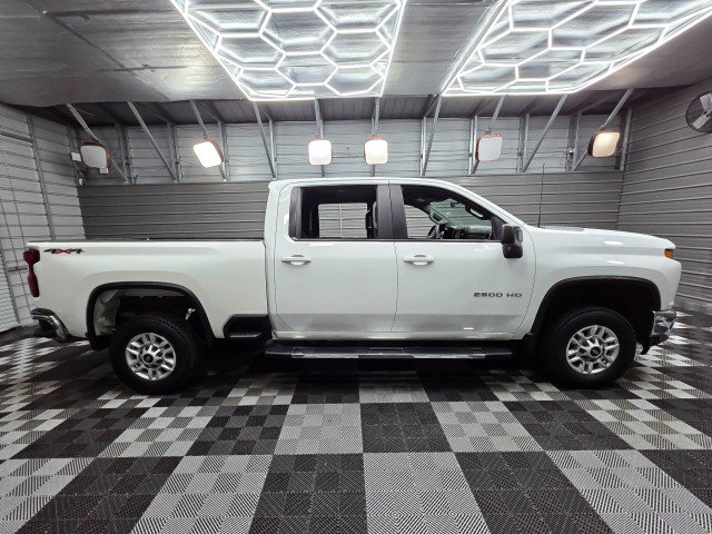 Used 2022 Chevrolet Silverado 2500 LT AWD/4WD image 10