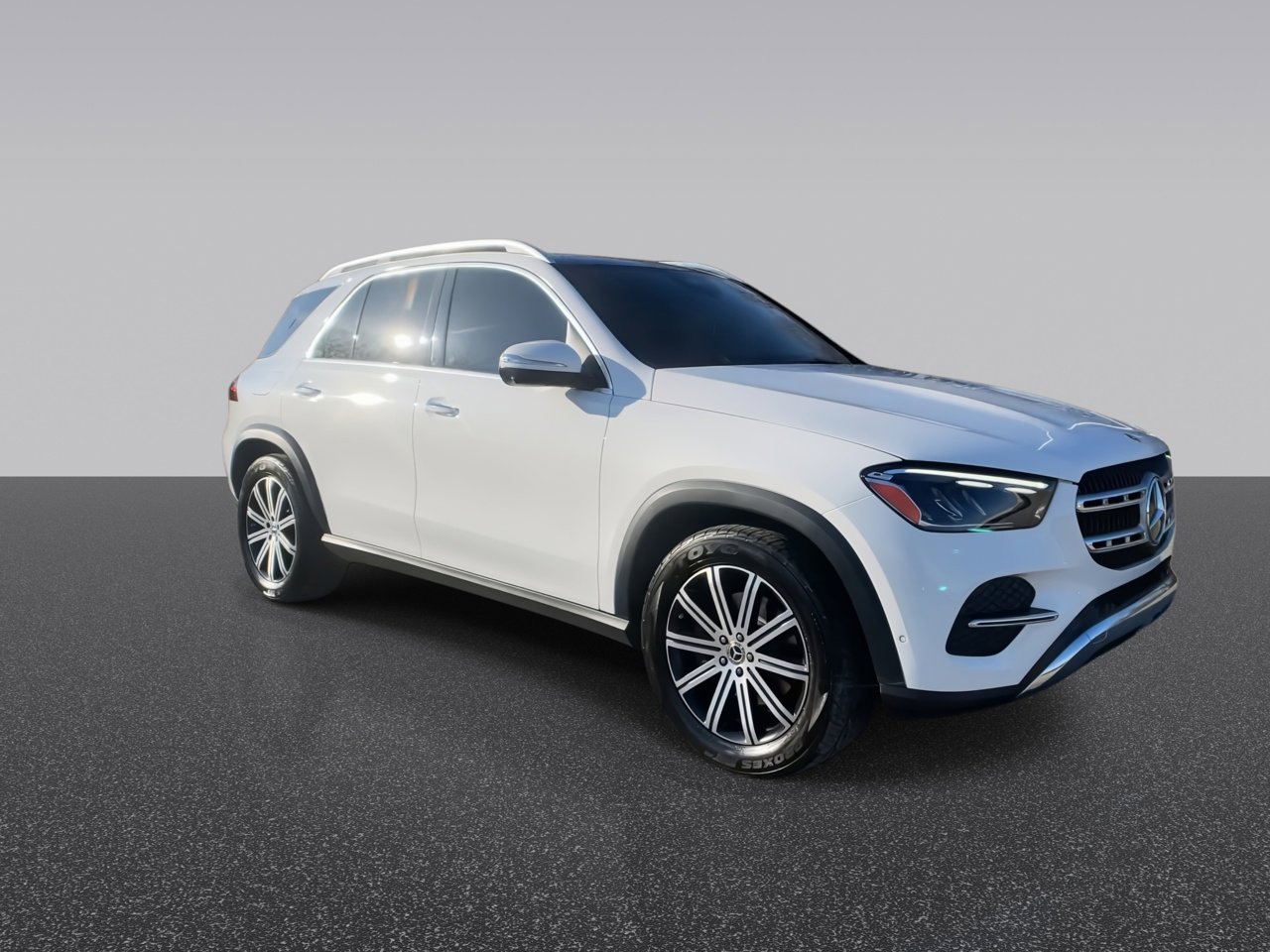 Used 2024 Mercedes-Benz GLE 350 4MATIC image 3