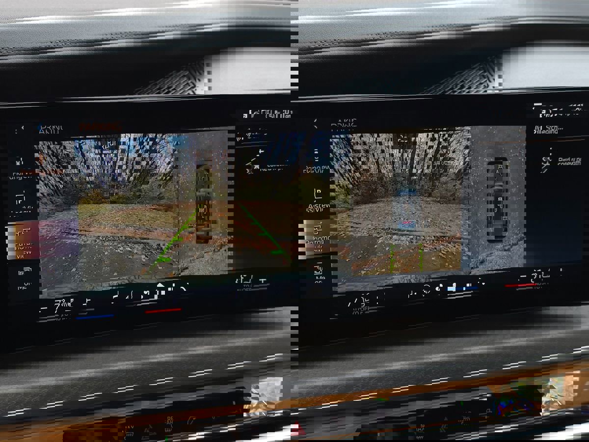 Used 2024 BMW i7 xDrive60 w/ Executive Package image 41