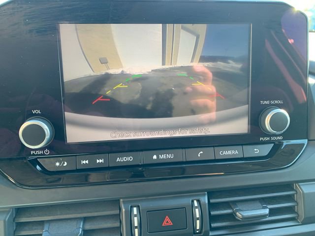 Used 2025 Nissan Pathfinder S AWD/4WD image 30