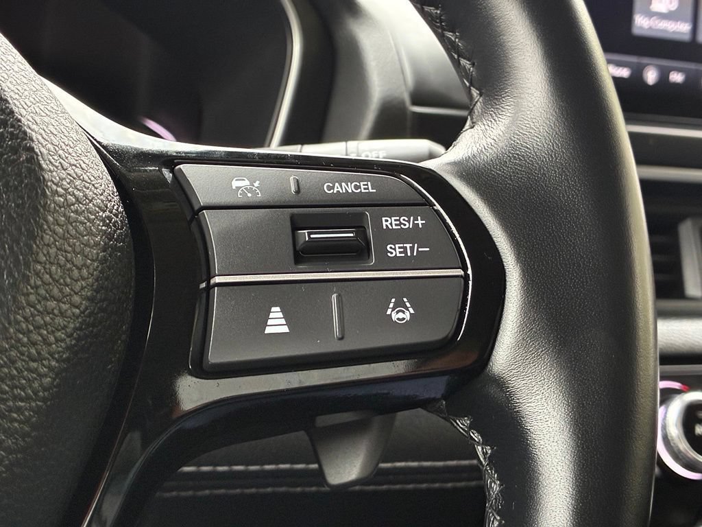 Used 2025 Honda Pilot EX-L image 25