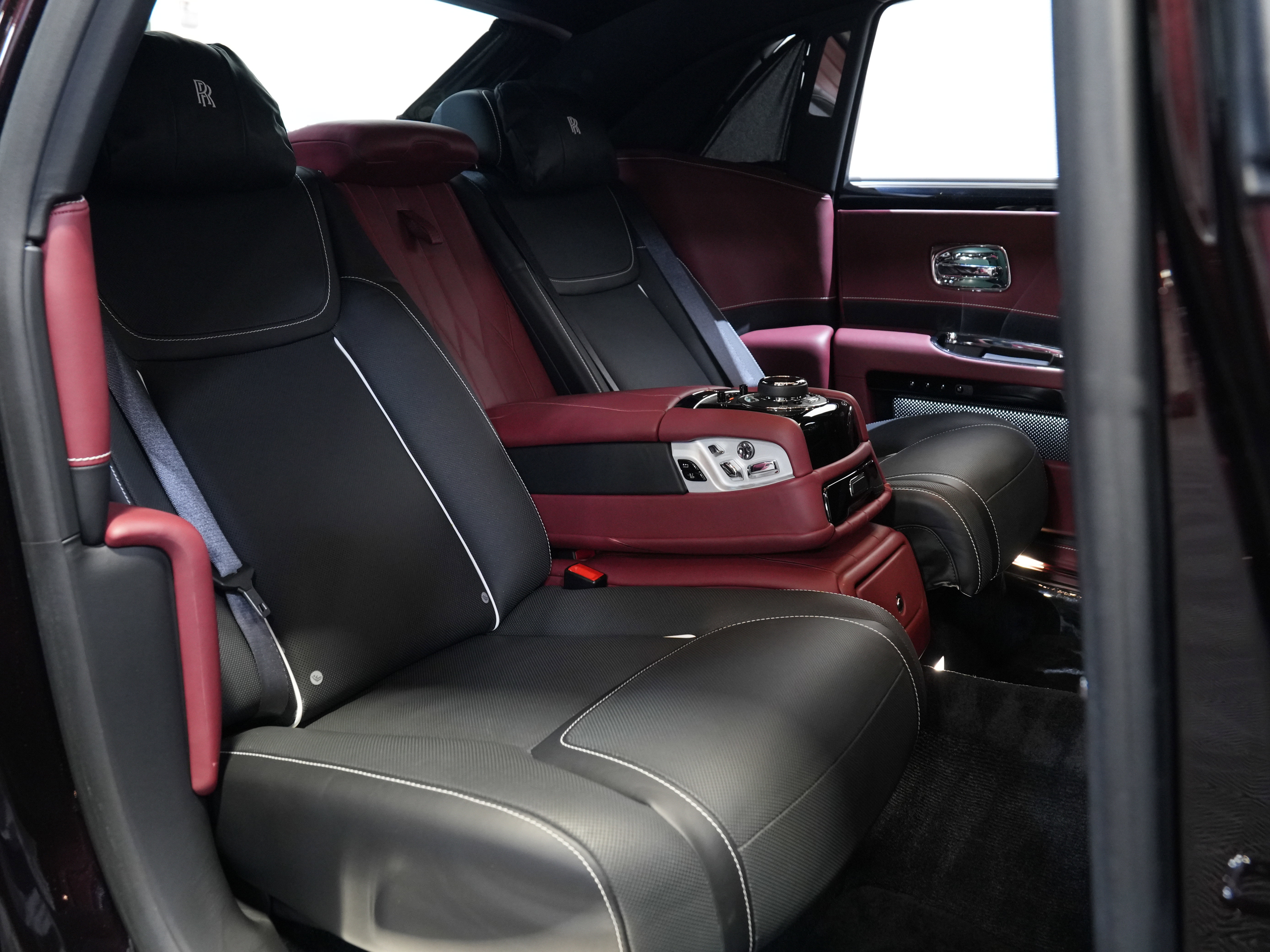 Used 2020 Rolls-Royce Ghost image 79