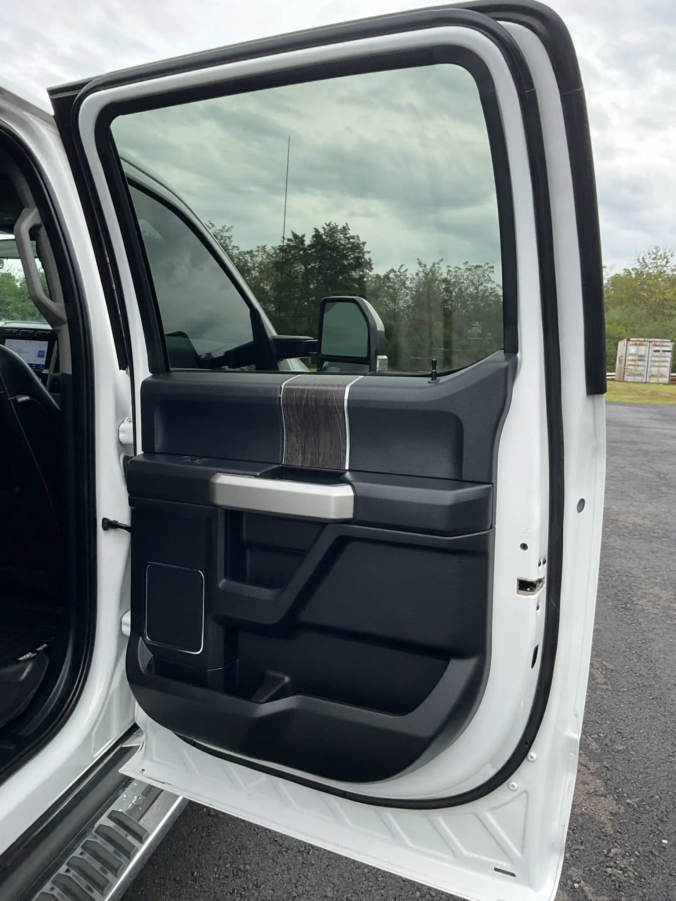 Used 2020 Ford F250 Lariat w/ Lariat Value Package image 43