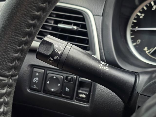 Used 2017 Nissan Sentra SV image 27