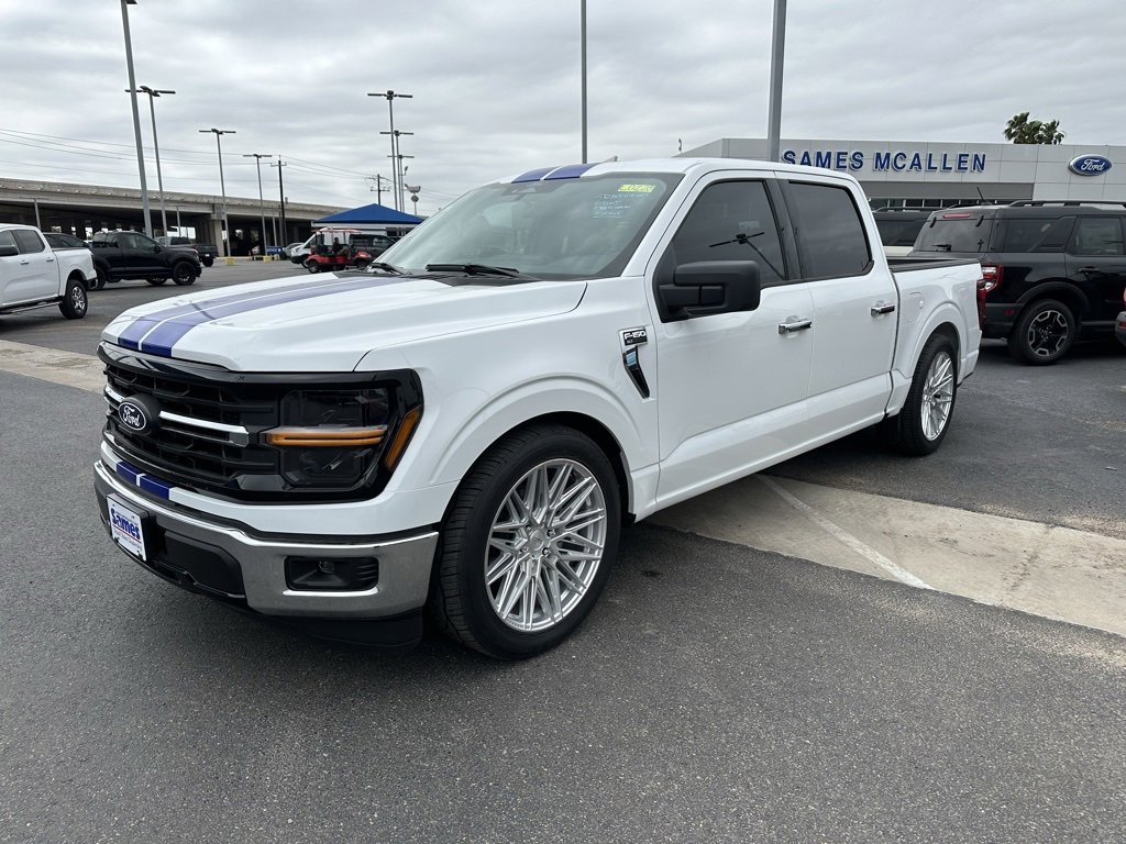 New 2025 Ford F150 XLT w/ Equipment Group 301A Standard