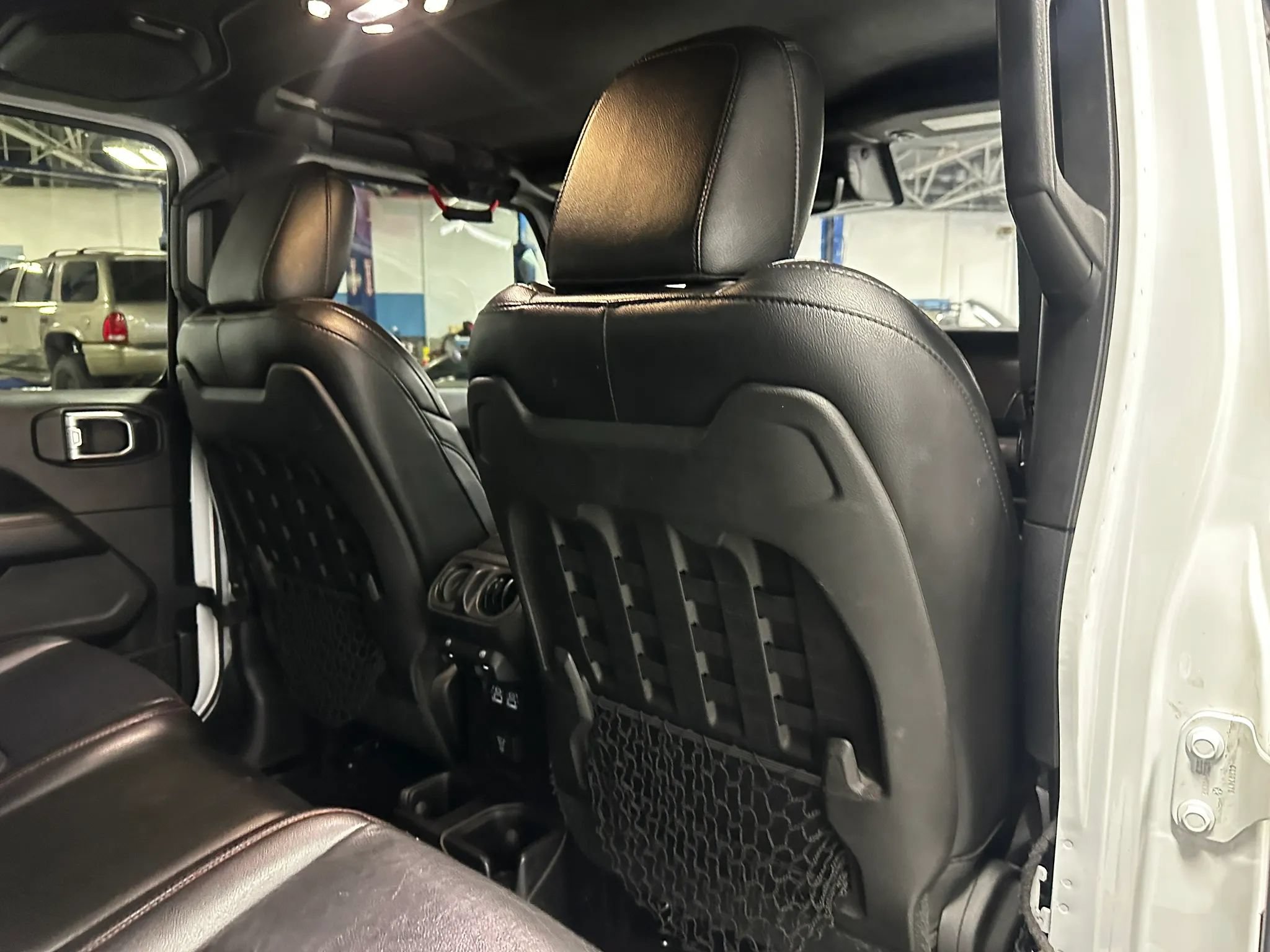 Used 2020 Jeep Gladiator Rubicon AWD/4WD image 18