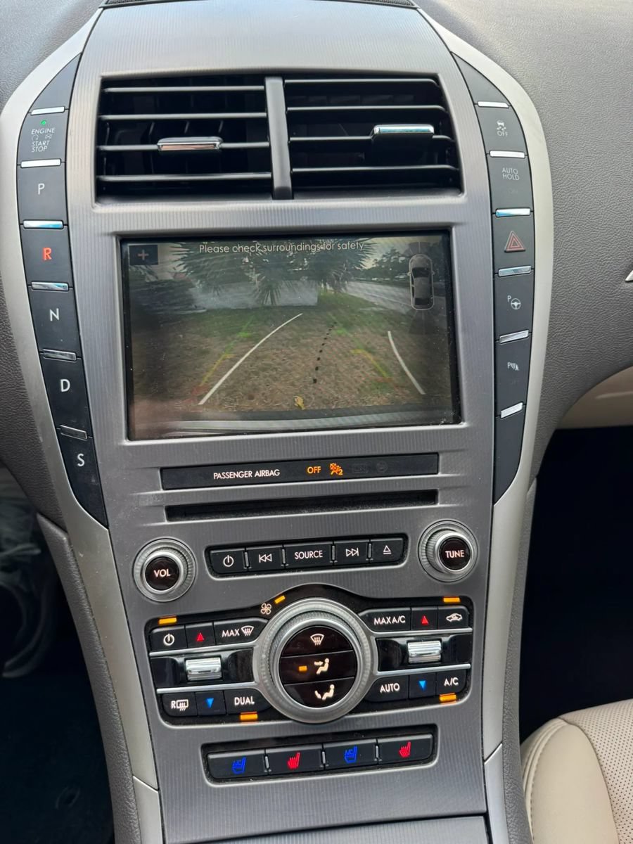 Used 2018 Lincoln MKZ Reserve w/ Technology Package FWD image 25