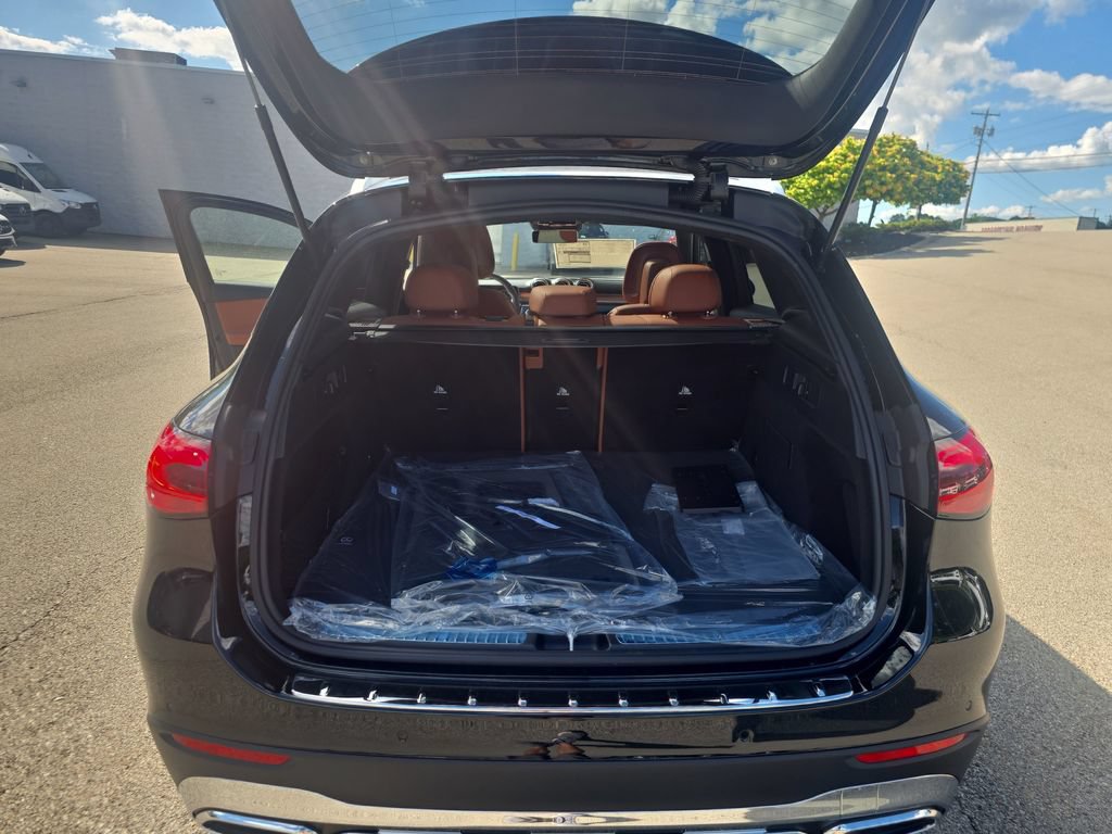 New 2026 Mercedes-Benz GLC 300 4MATIC image 23