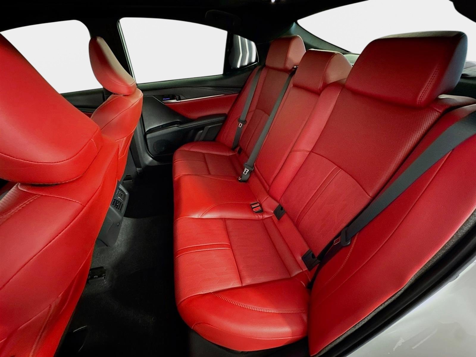 Used 2025 Toyota Camry XSE w/ Premium Plus Package image 23