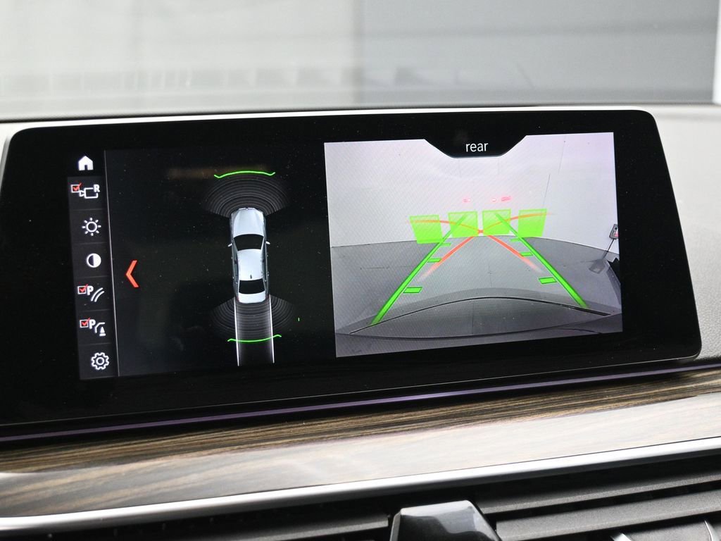 Used 2019 BMW 530e 530e iPerformance w/ Convenience Package image 16