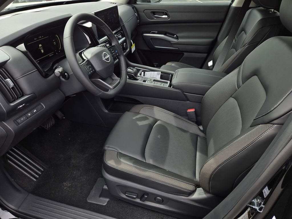 New 2026 Nissan Pathfinder SL image 20