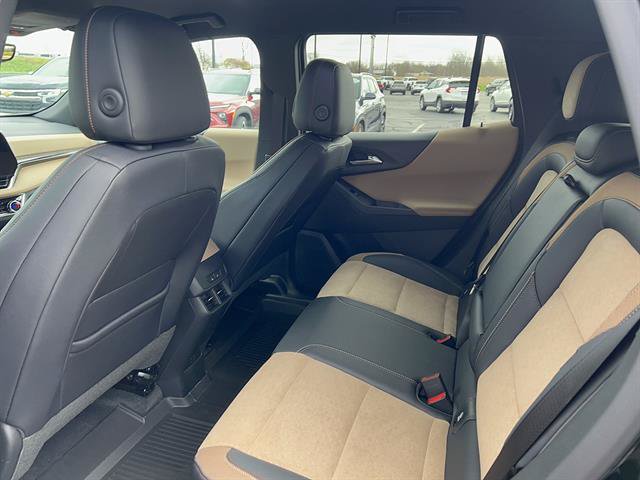 New 2026 Chevrolet Equinox ACTIV w/ Convenience Package III FWD image 16