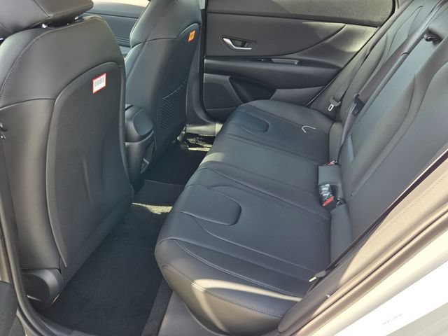 New 2026 Hyundai Elantra Limited FWD image 6