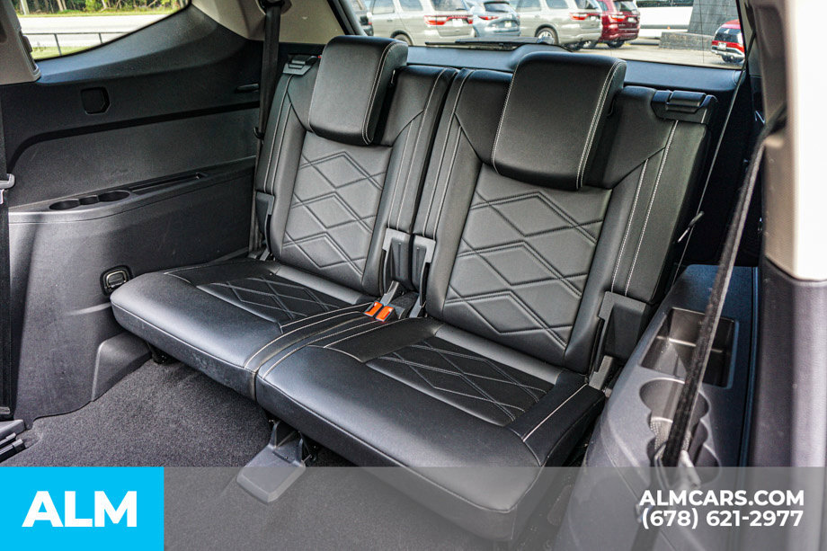 Used 2025 Volkswagen Atlas SE FWD image 21