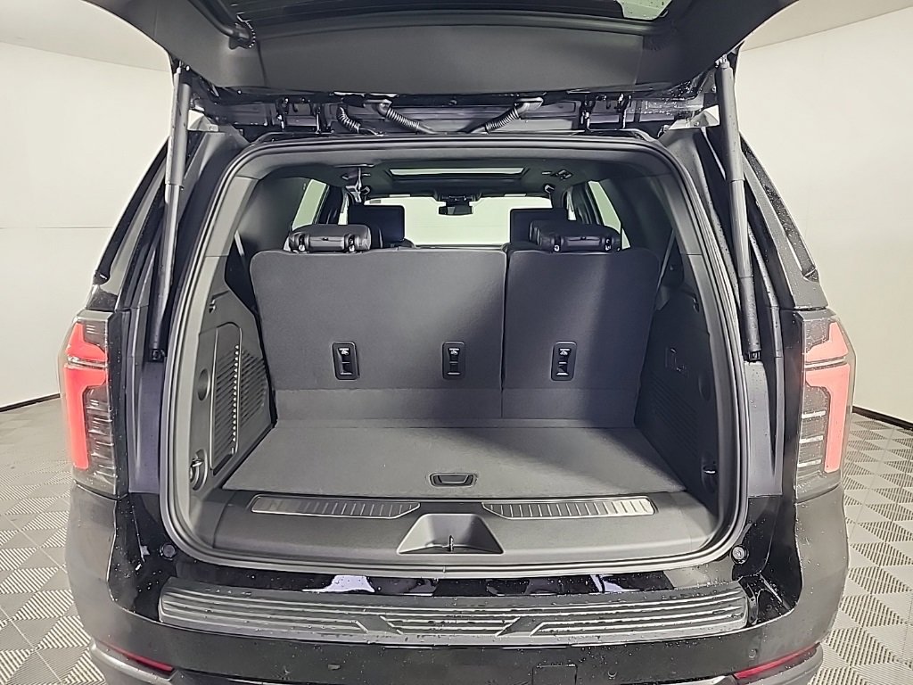 New 2026 Chevrolet Tahoe Z71 image 12