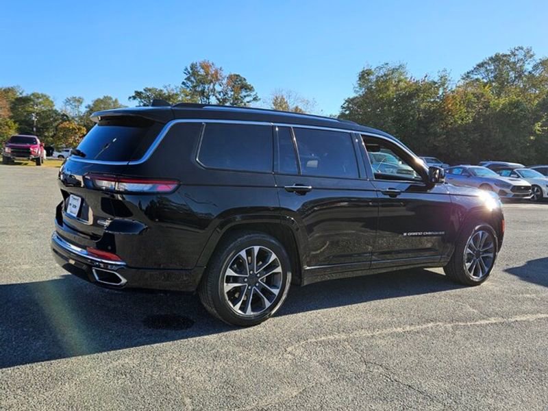 Used 2023 Jeep Grand Cherokee L Overland image 17
