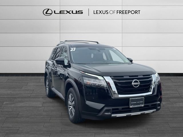 Used 2023 Nissan Pathfinder SL image 2